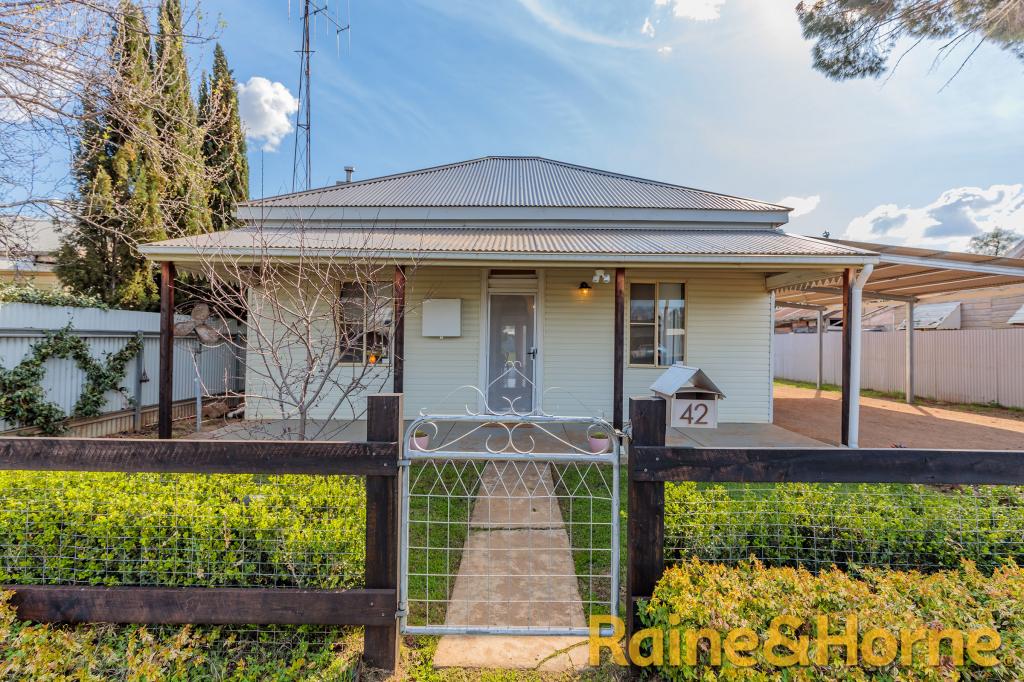 42 Algalah St, Narromine, NSW 2821