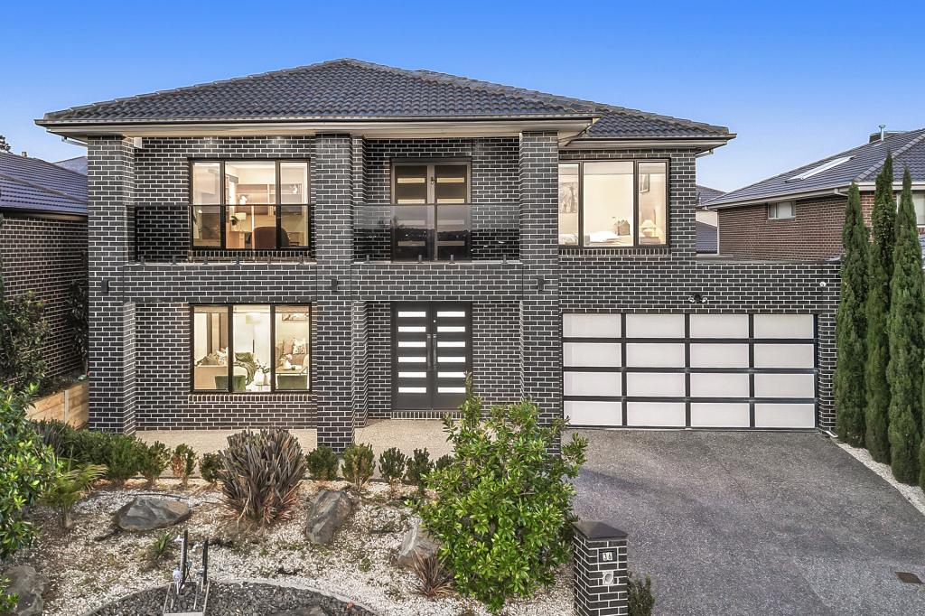 36 Manoora Ave, Clyde North, VIC 3978