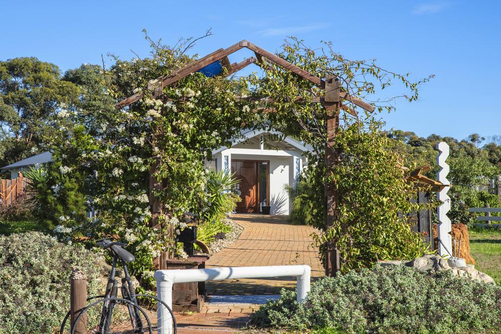 671 Mallokup Rd, Stirling Estate, WA 6271