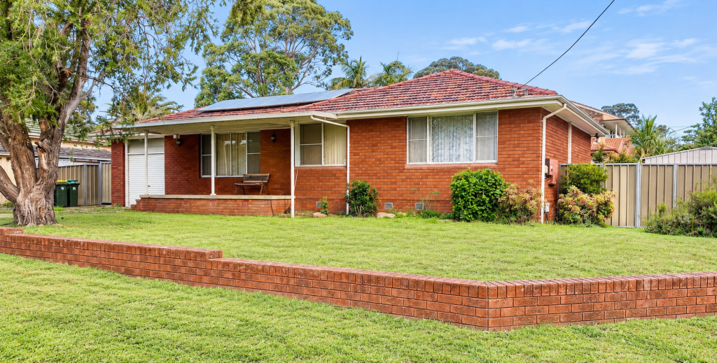 27 Matthews Sq, Ingleburn, NSW 2565