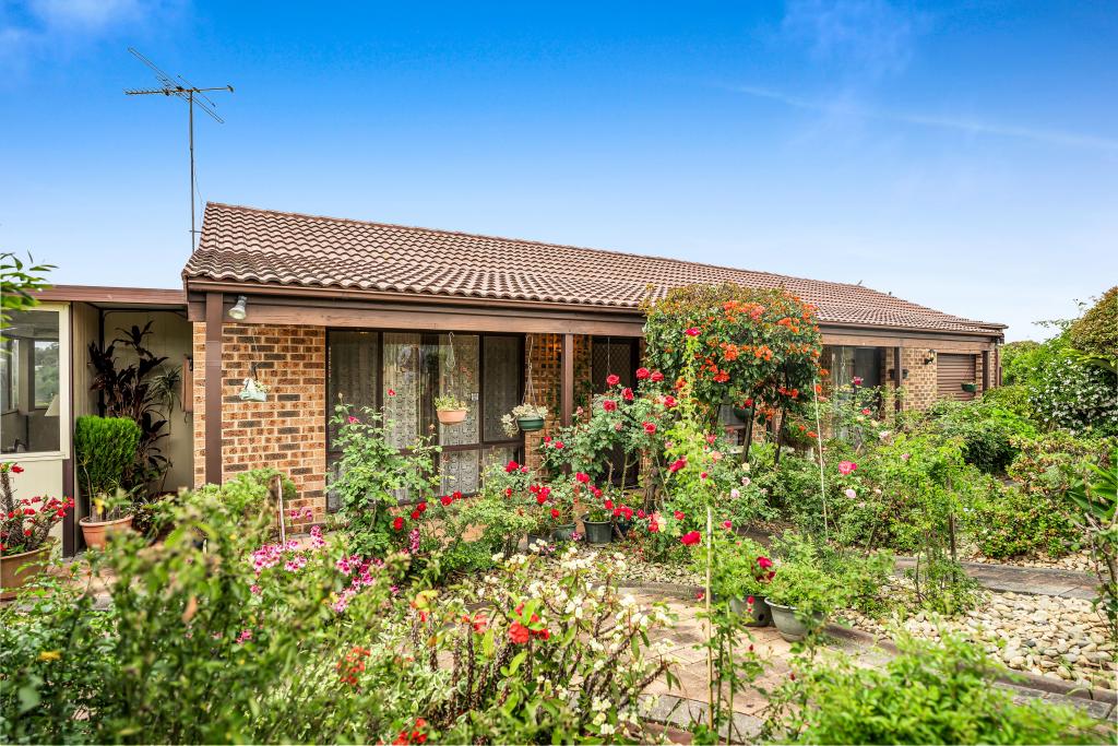 1 Balthasar Cl, Rosemeadow, NSW 2560