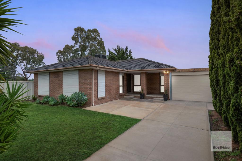 3 Metz Pl, Keilor Downs, VIC 3038