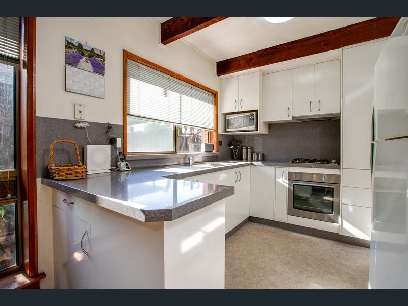 390 Dale Cres, Lavington, NSW 2641