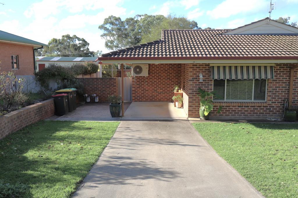 1/133 Hurley St, Cootamundra, NSW 2590