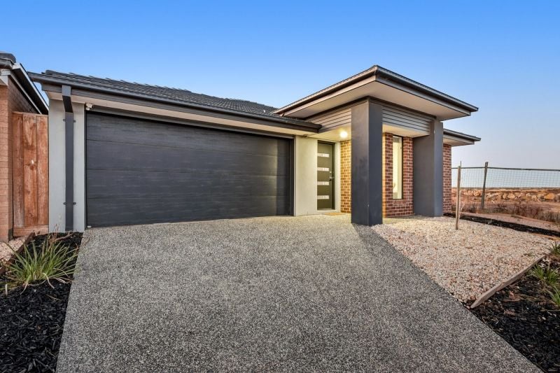 3 REVELRY RD, WYNDHAM VALE, VIC 3024