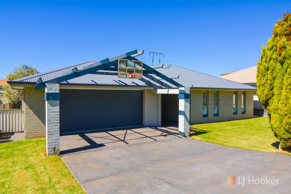 62 Cary Ave, Wallerawang, NSW 2845