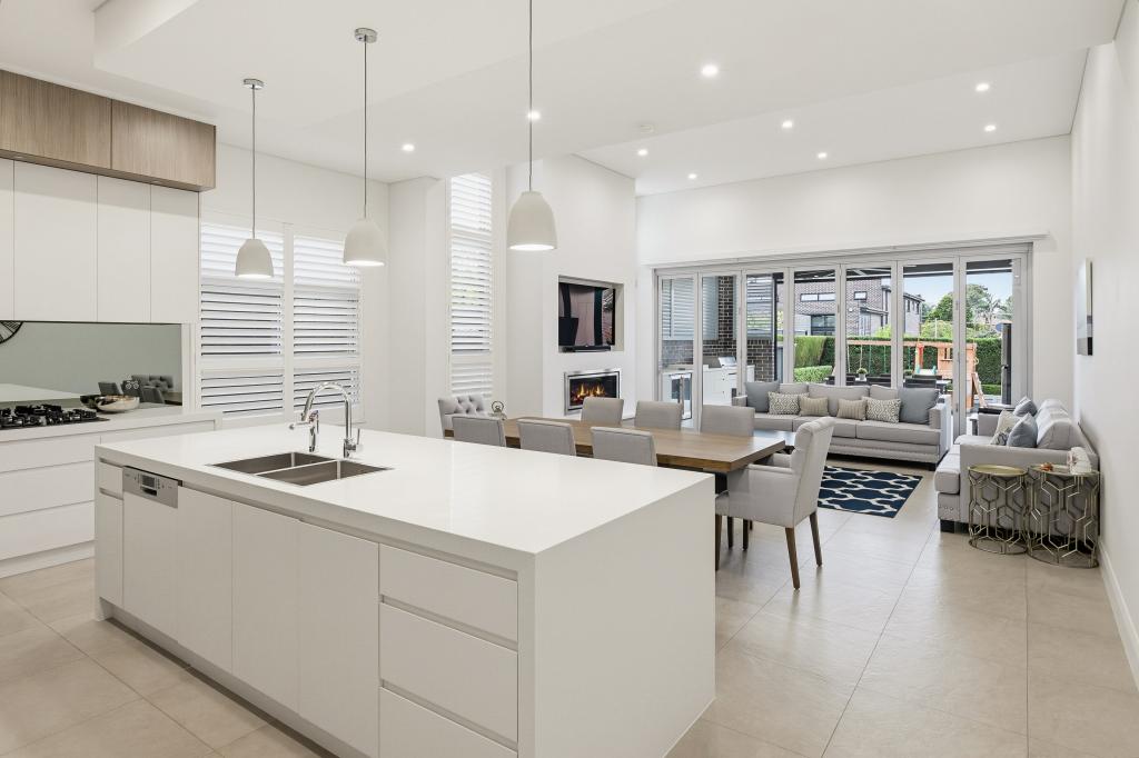 15 Lynwood St, Blakehurst, NSW 2221