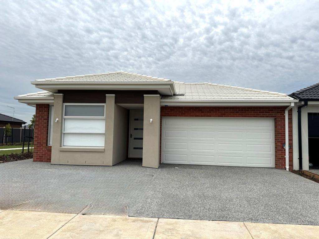 40 REMEDY DR, CLYDE, VIC 3978