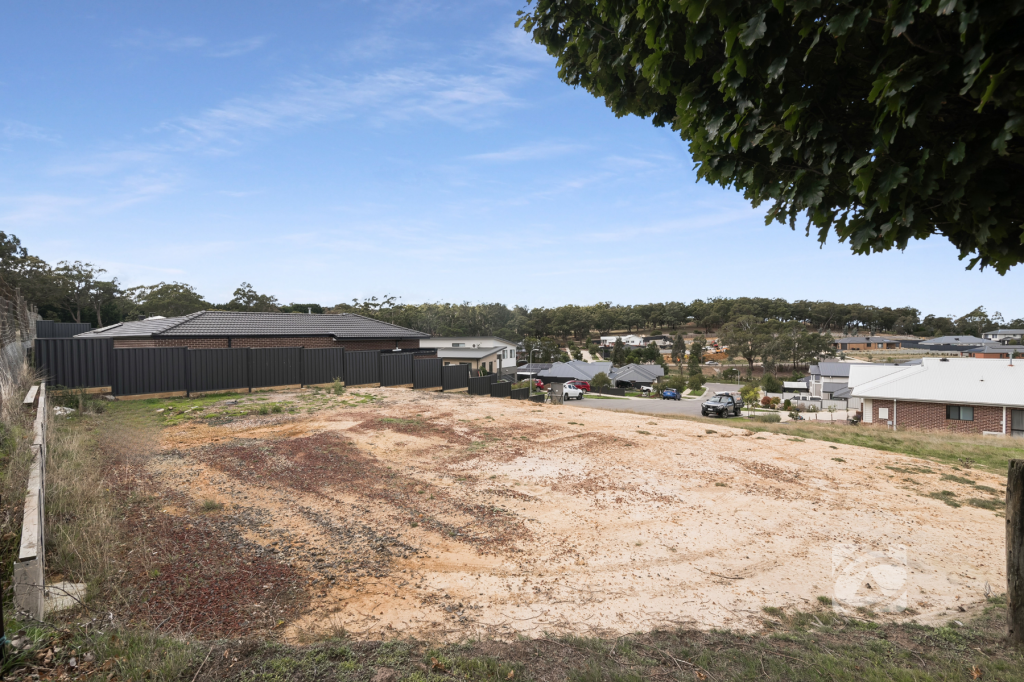 11 Mueller Ct, Kilmore, VIC 3764