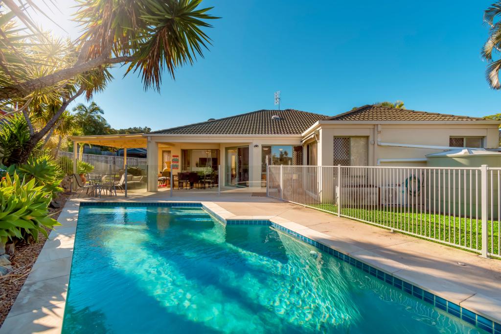 18 Howland Cct, Pacific Pines, QLD 4211