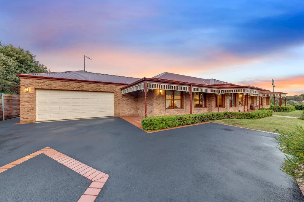 2 Bannon Ave, Sunbury, VIC 3429