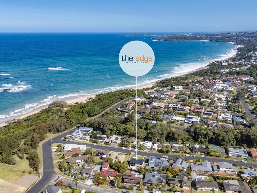 2/13 NARDIE ST, SAPPHIRE BEACH, NSW 2450
