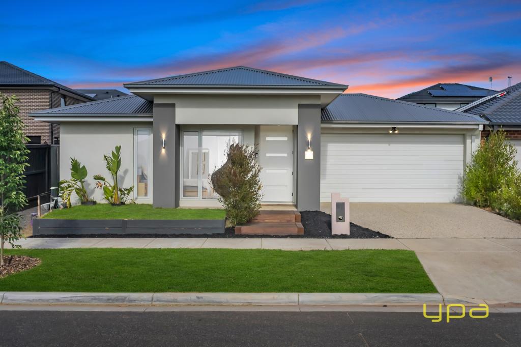 11 Gingera St, Clyde North, VIC 3978