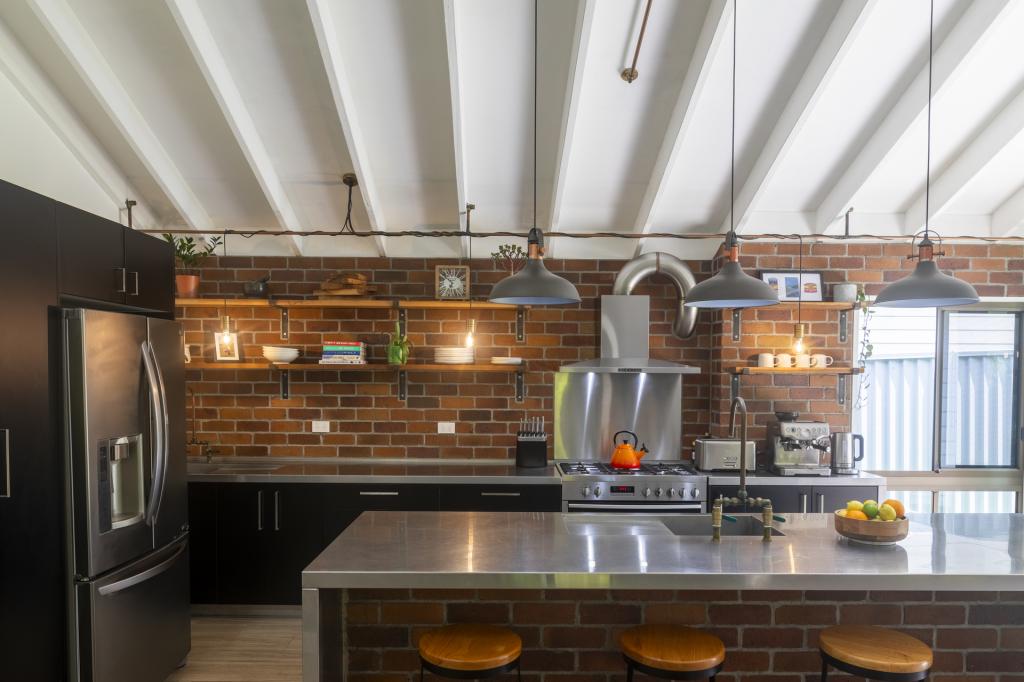 40 Pindari Ave, Burleigh Heads, QLD 4220