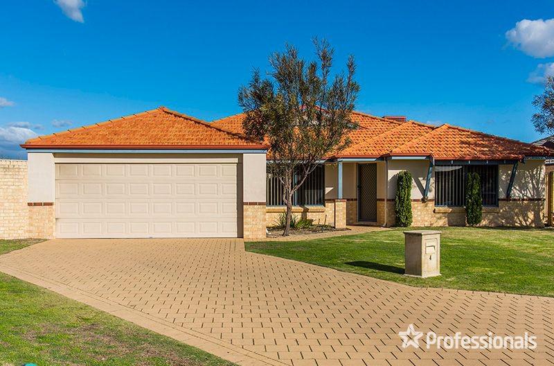 4 Auld Cove, Canning Vale, WA 6155