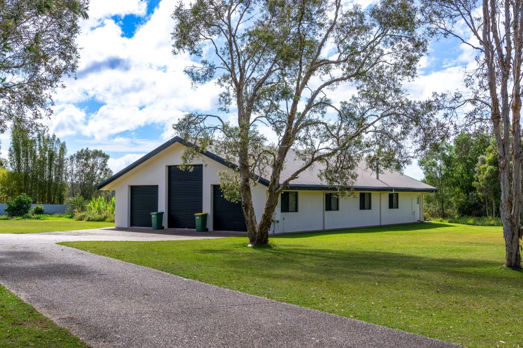 19 WARATAH DR, COOLOOLA COVE, QLD 4580