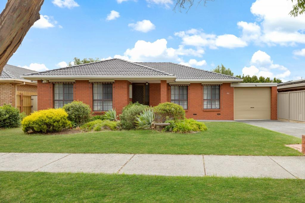 46 Chichester Dr, Taylors Lakes, VIC 3038