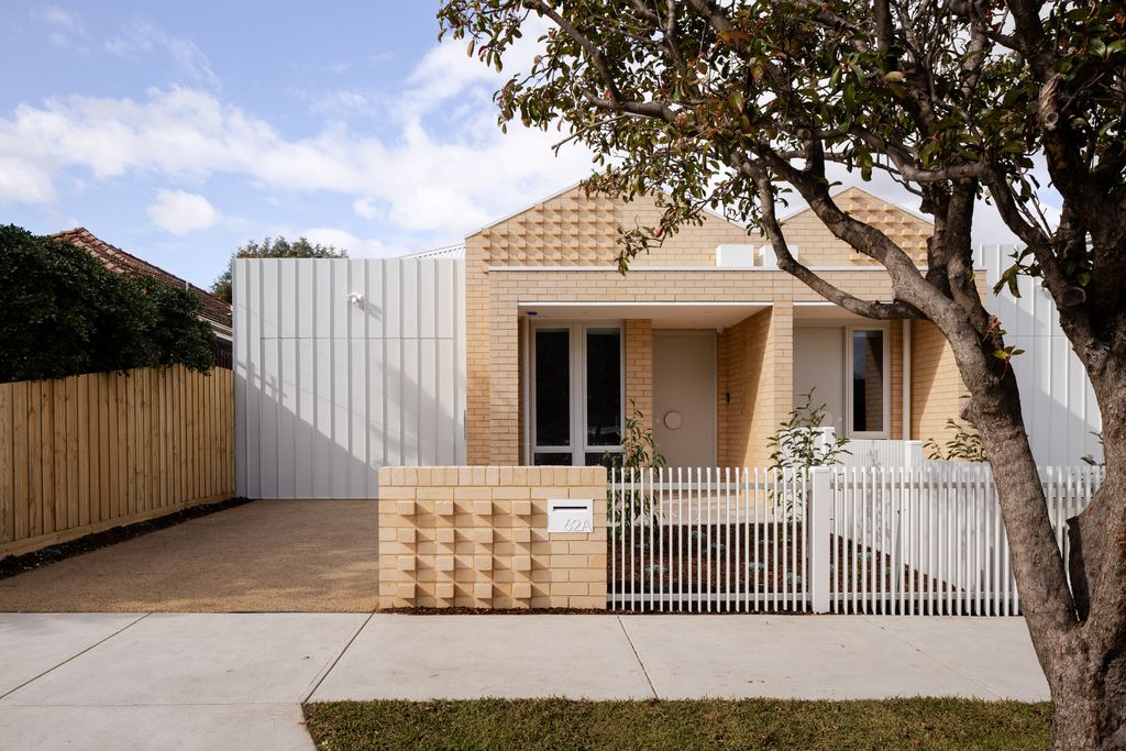 62A ELSTONE AVE, AIRPORT WEST, VIC 3042