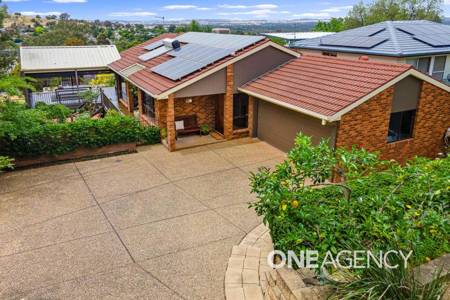 1 ANDREWS AVE, KOORINGAL, NSW 2650