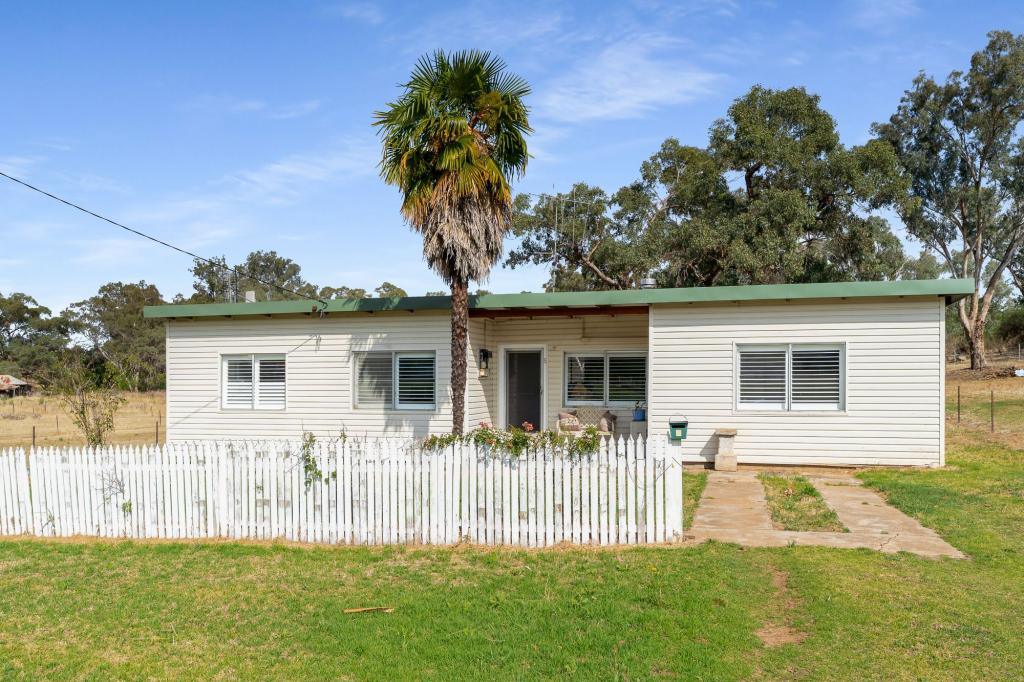 5 Ganoo St, Yeoval, NSW 2868