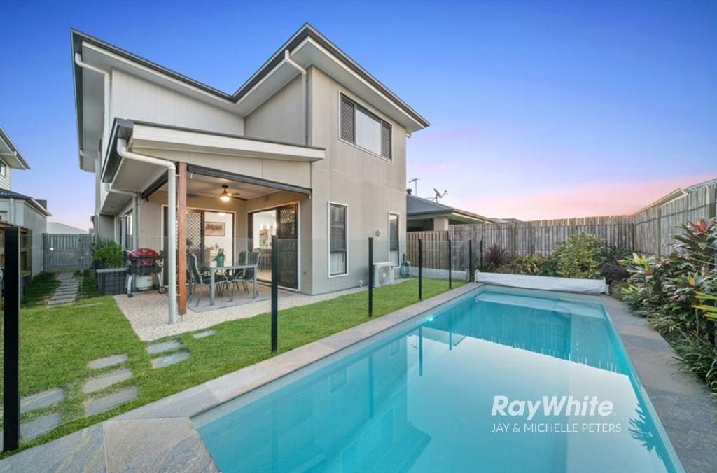 56 Lighthouse Esp, Newport, QLD 4020