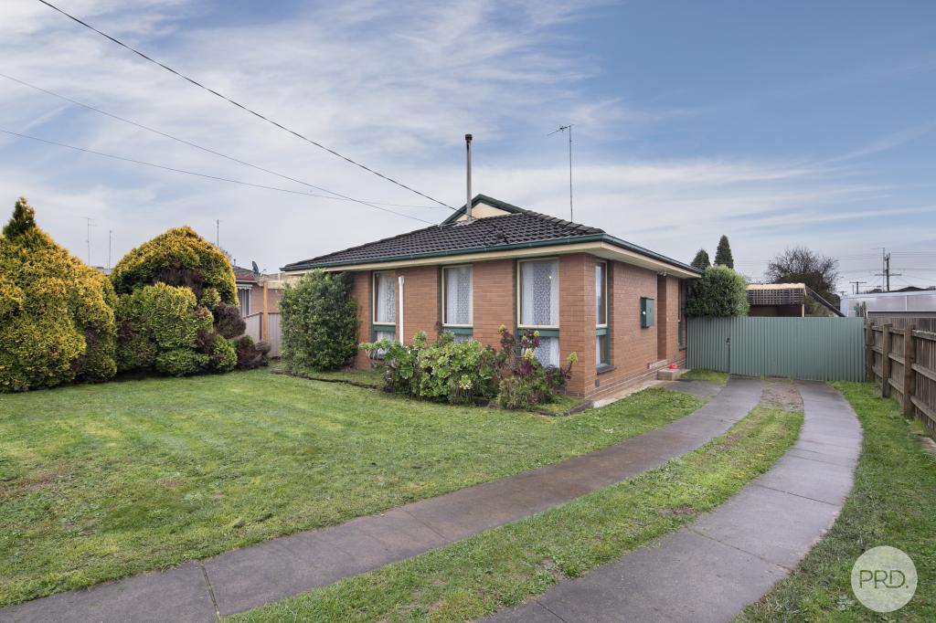 8 Dermot St, Wendouree, VIC 3355