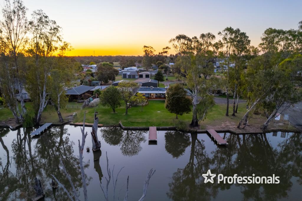 6 BAILEY ST, BUNDALONG, VIC 3730