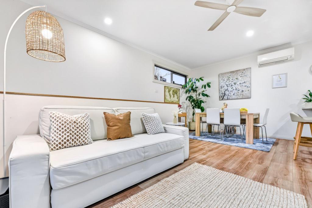 1/16 Mons Pde, Noble Park, VIC 3174