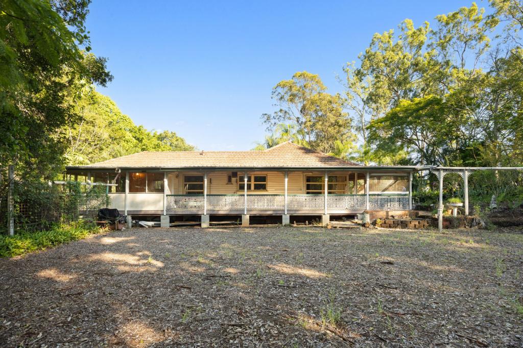 53 Kersley Rd, Kenmore, QLD 4069