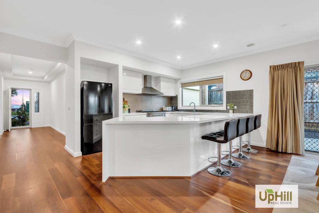 25 Mahal Dr, Clyde North, VIC 3978