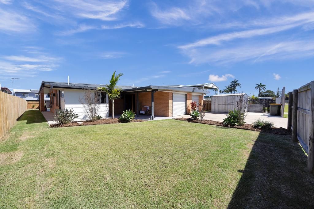 42 Pharlap Pde, Ooralea, QLD 4740