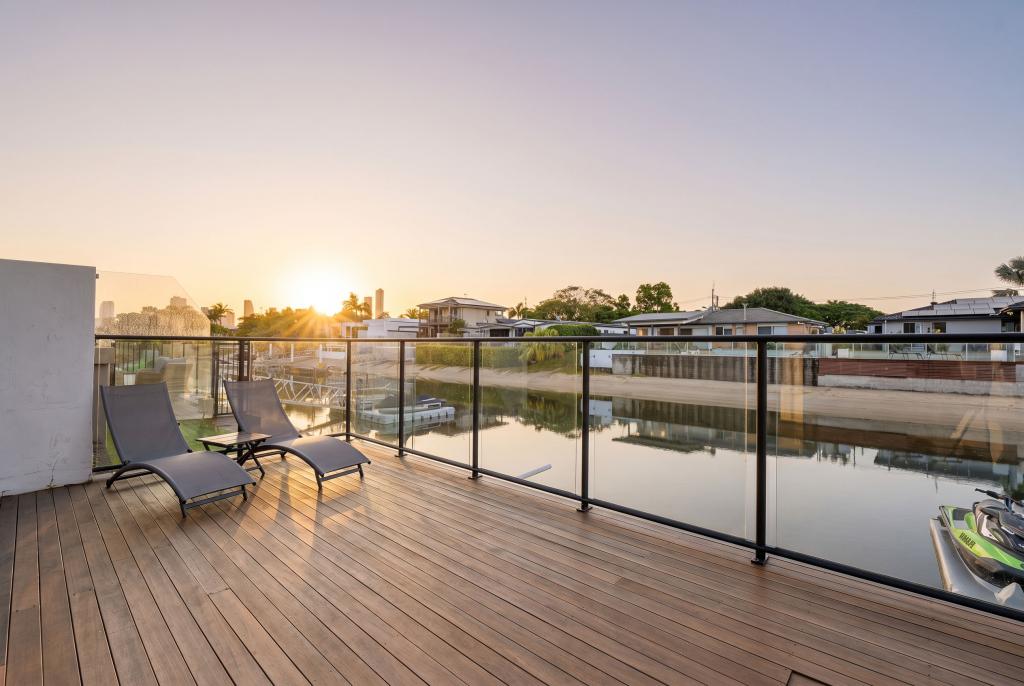 12 Monte Vista Ct, Broadbeach Waters, QLD 4218