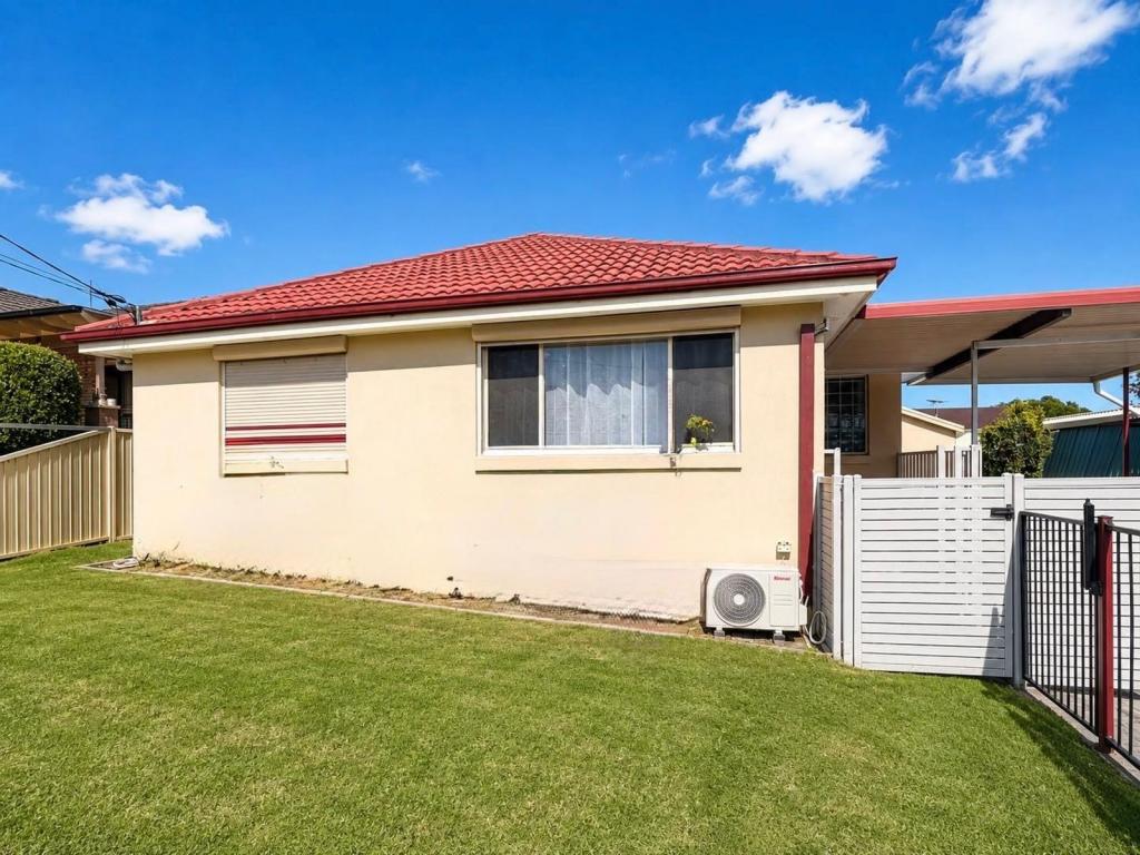 20 Gardiner Cres, Fairfield West, NSW 2165