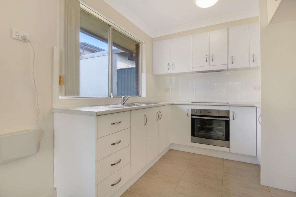 2/23 Beatus St, Unanderra, NSW 2526