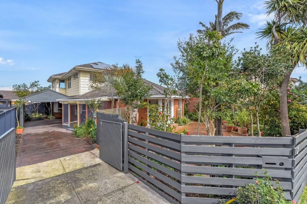2 Ray Rd, Burwood East, VIC 3151