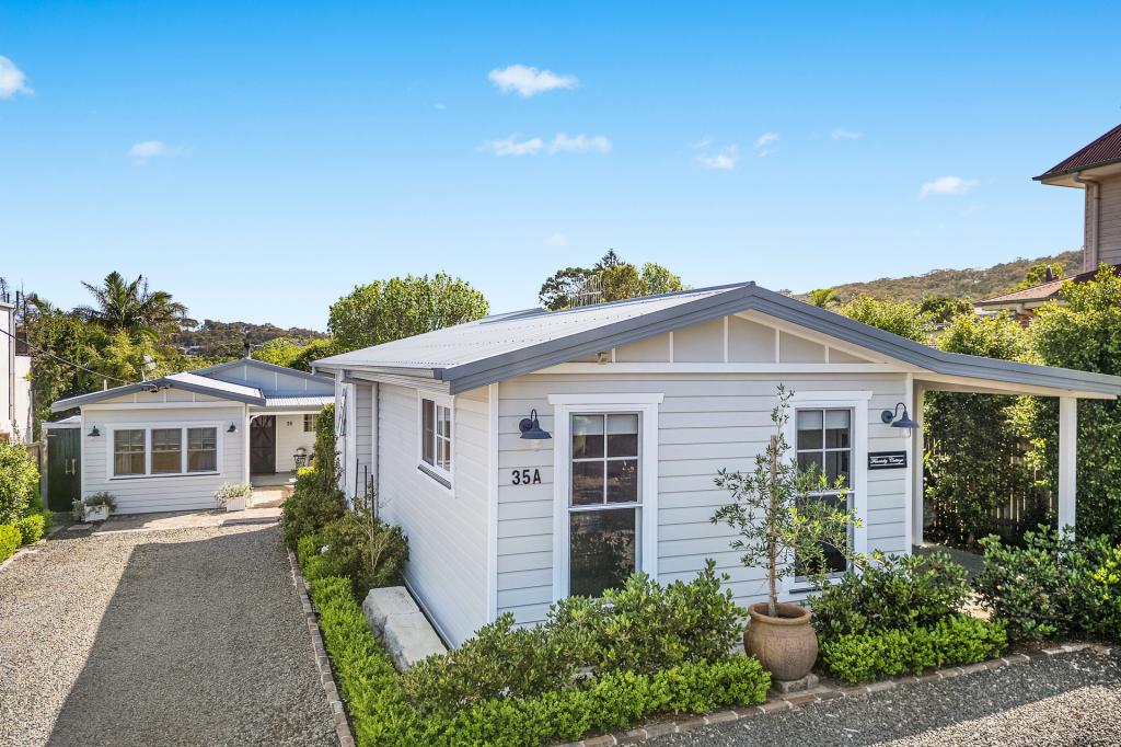 35 Forresters Beach Rd, Forresters Beach, NSW 2260
