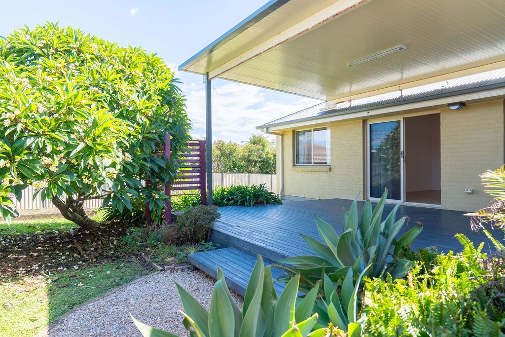 27 BURNS CRES, CORINDI BEACH, NSW 2456