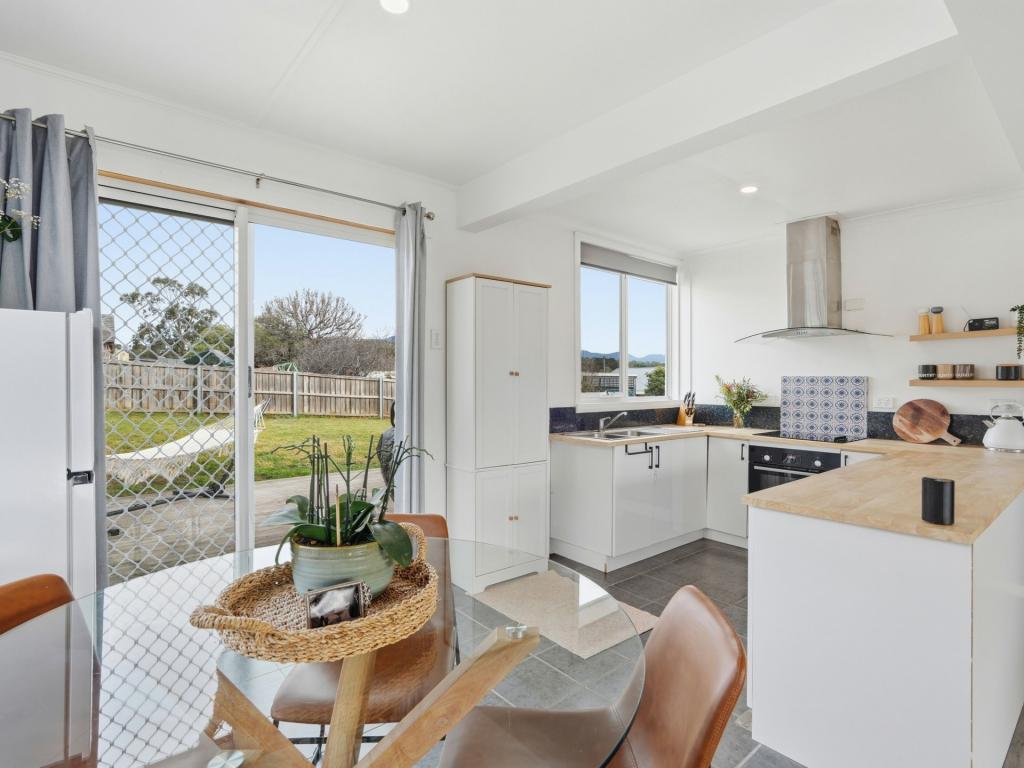 6 WARATAH RD, RISDON VALE, TAS 7016