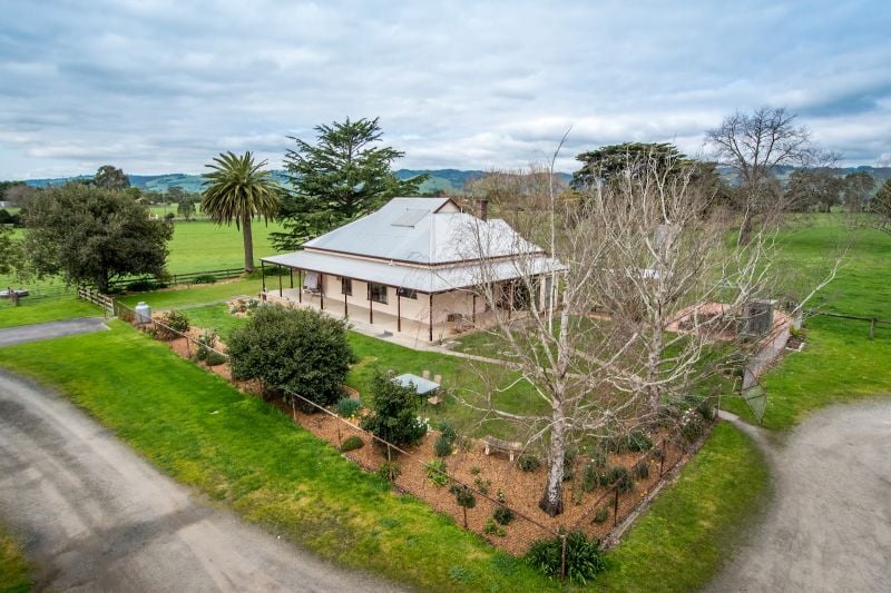 290 Darnum-Allambee Rd, Cloverlea, VIC 3822