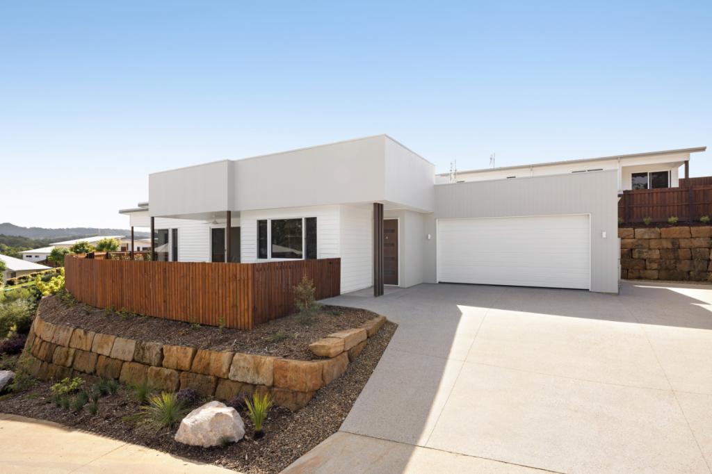 2/11 Northview Pl, Woombye, QLD 4559