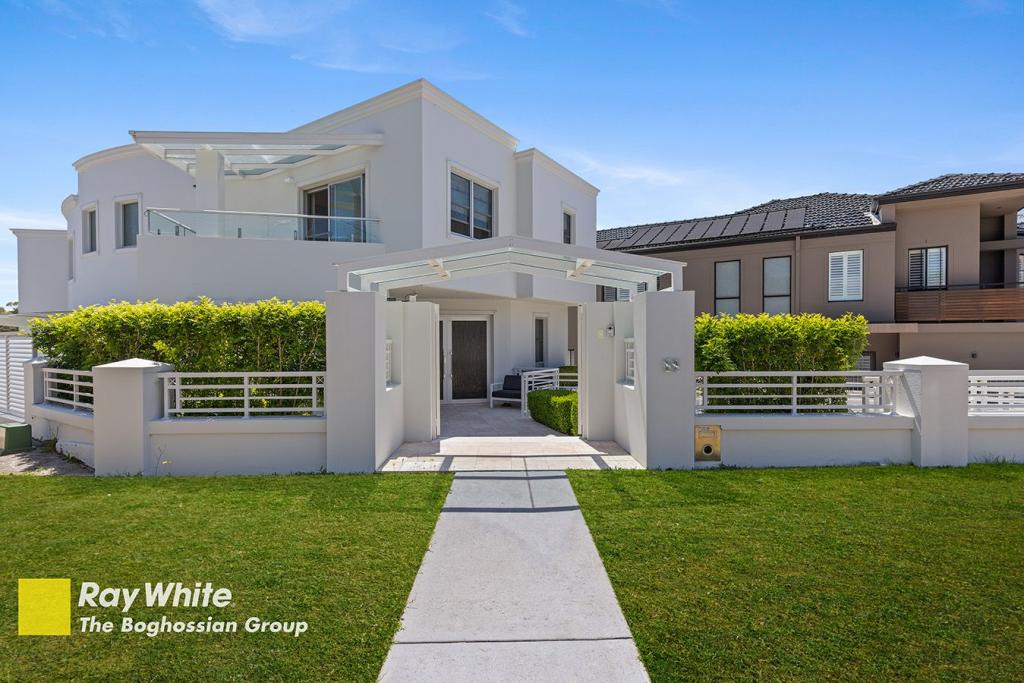 19 HOMEDALE CRES, CONNELLS POINT, NSW 2221