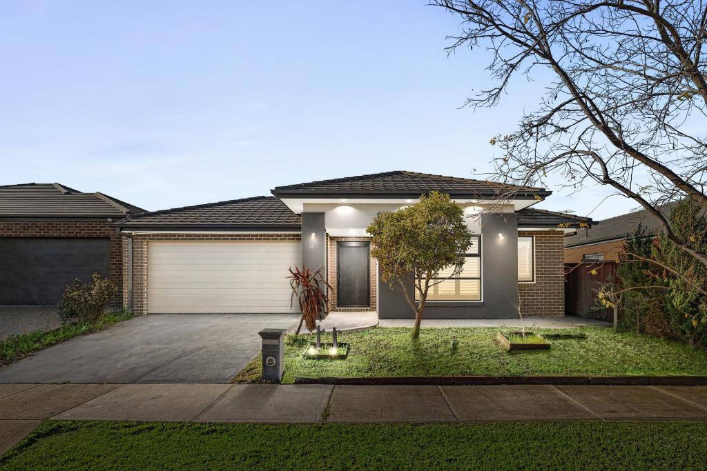 33 Bertie St, Manor Lakes, VIC 3024