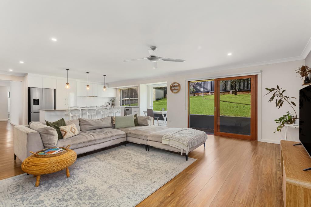 30 Ironbark St, Elanora, QLD 4221