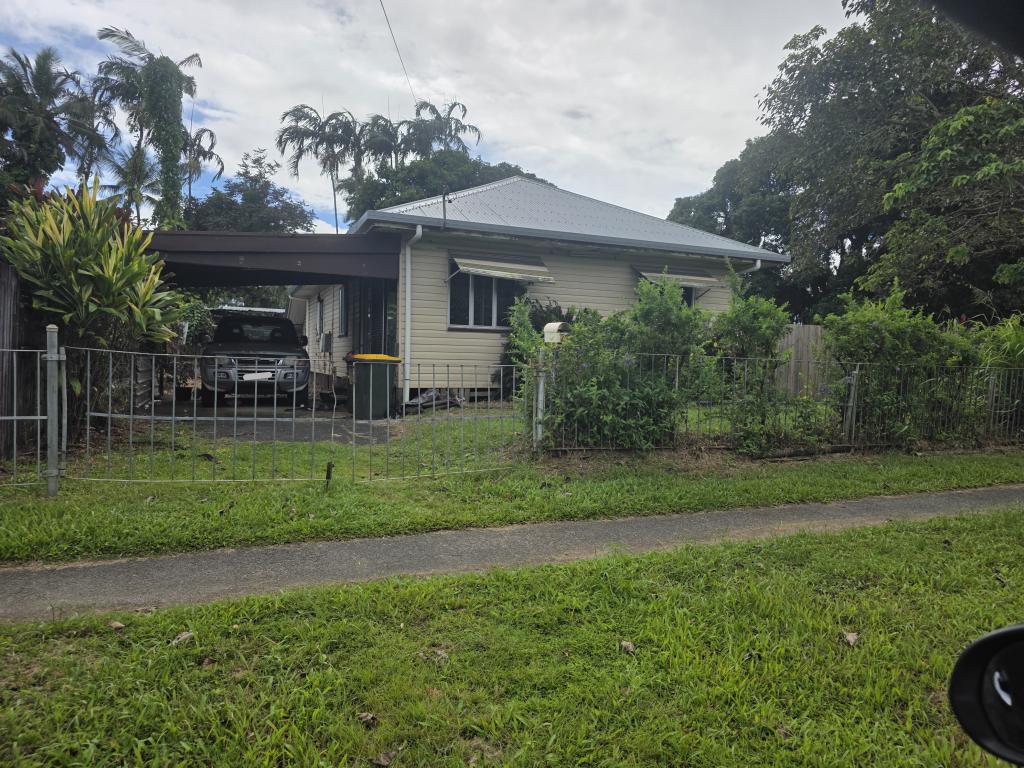 22 Reservoir Rd, Manoora, QLD 4870
