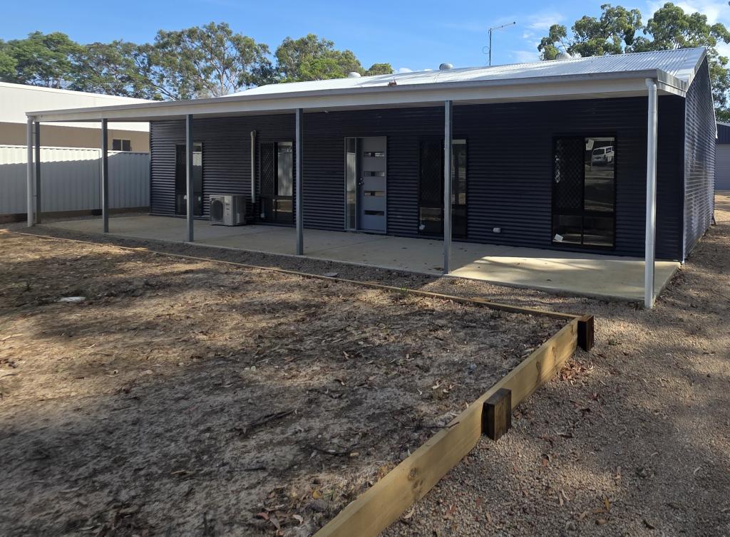 28 Hastings Tce, Macleay Island, QLD 4184