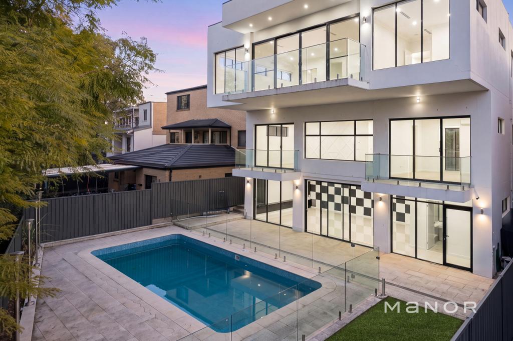 7 Mangalore Dr, Winston Hills, NSW 2153
