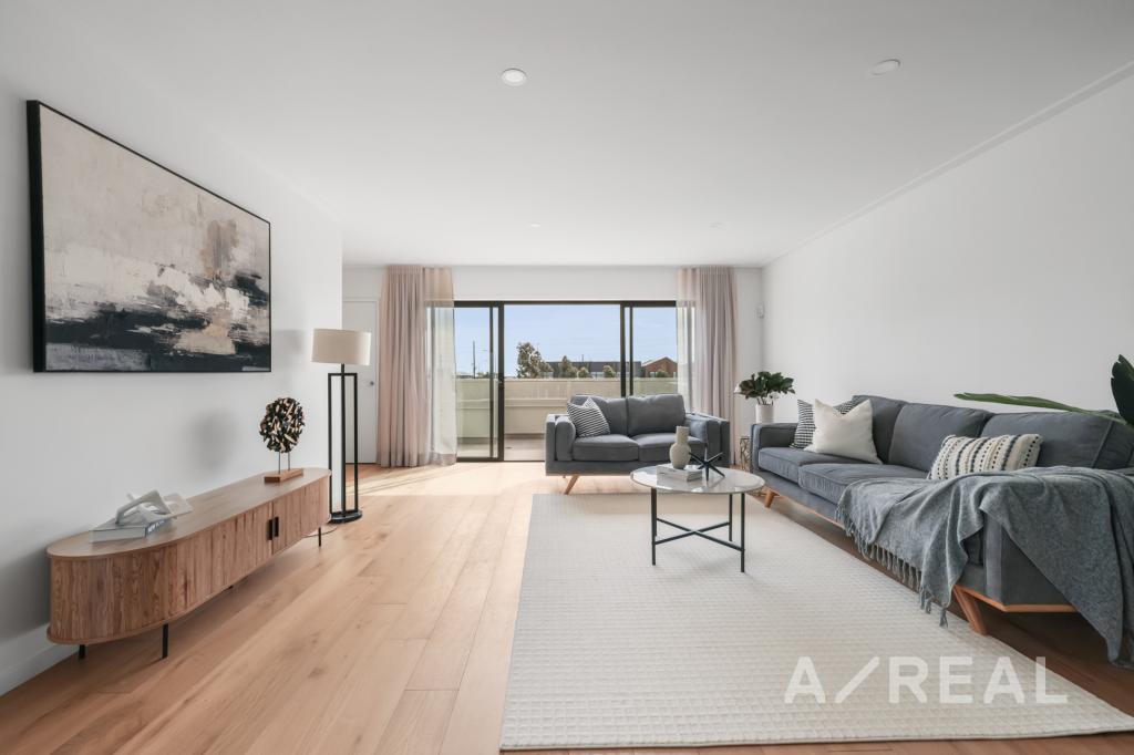 2 BRUSHBOX WALK, ALTONA NORTH, VIC 3025