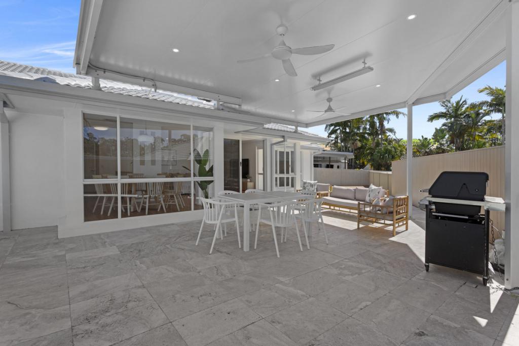 4 Orr Pl, Burleigh Waters, QLD 4220
