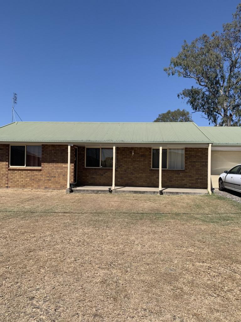 4 Jeannine Dr, Forest Hill, QLD 4342