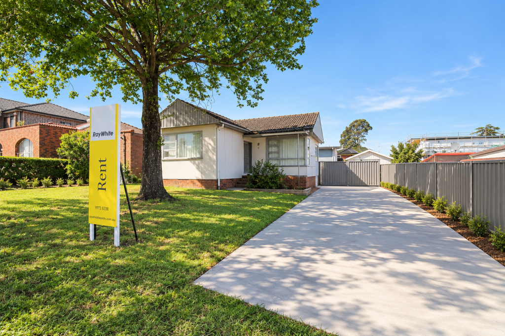 6 Moss St, Chester Hill, NSW 2162